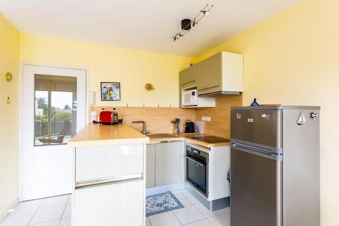 L'Opale - Joli Appartement Avec Jardin Et Garage Dinard 0*,  Frankrijk